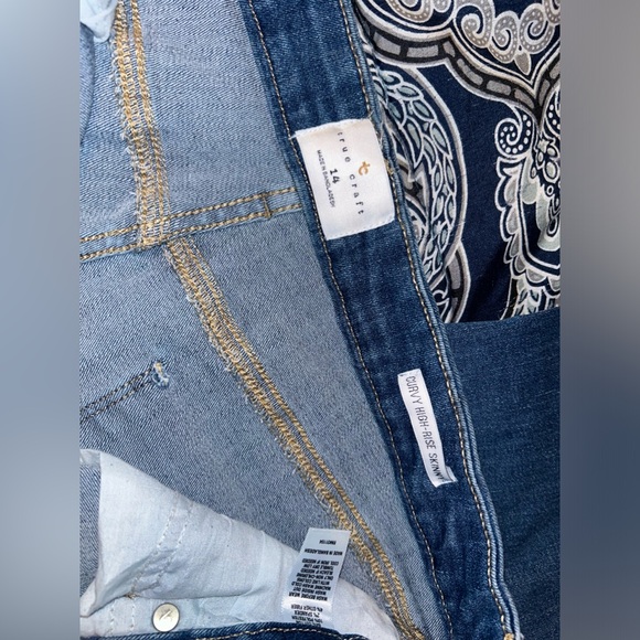 Curvy High Rise Skinny(Sz14) - Picture 4 of 5